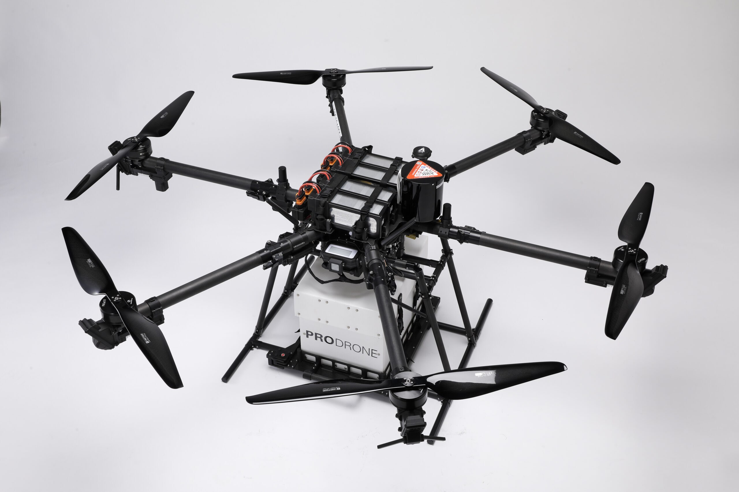 国内初、第一種型式認証を目指す大型ドローン「PD6B-CAT3型」を発表